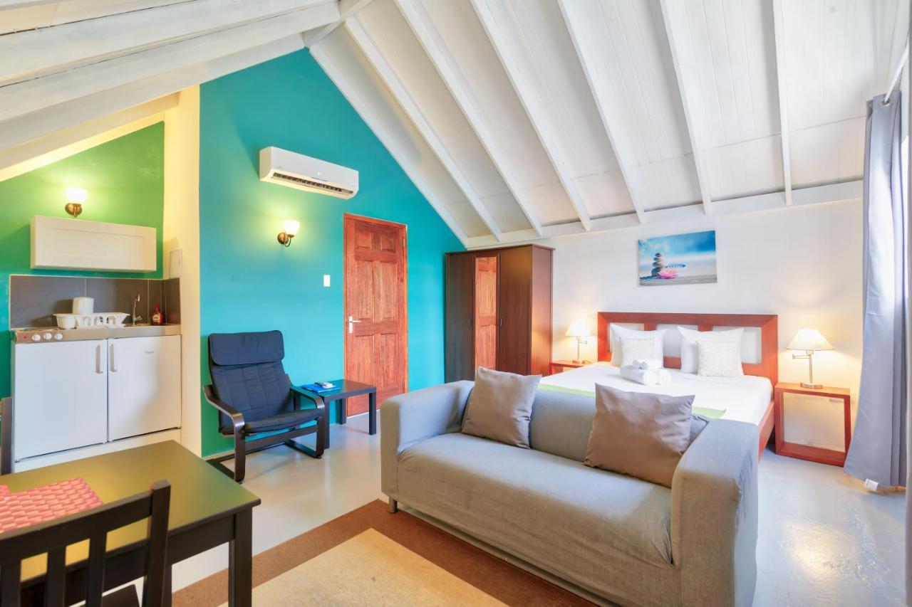 The Ritz Village (Adults Only) Willemstad Exteriör bild
