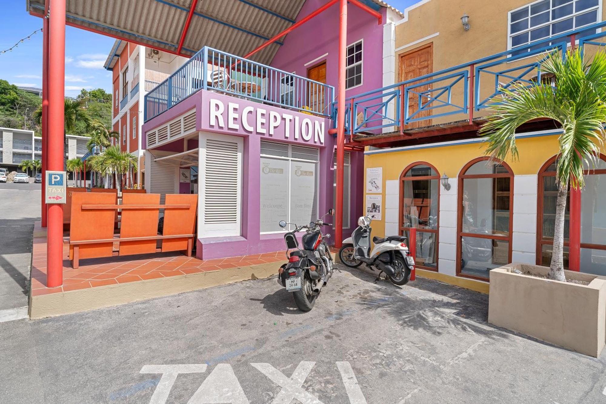 The Ritz Village (Adults Only) Willemstad Exteriör bild