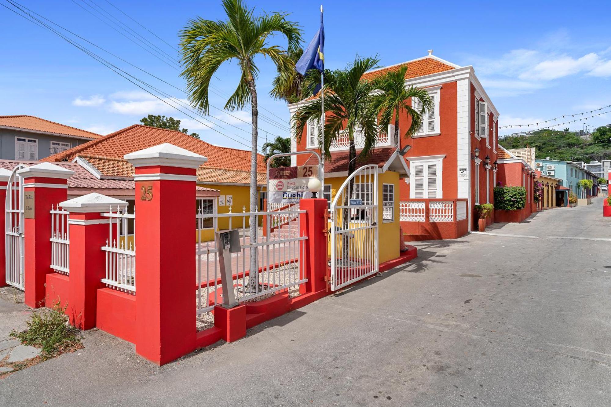 The Ritz Village (Adults Only) Willemstad Exteriör bild