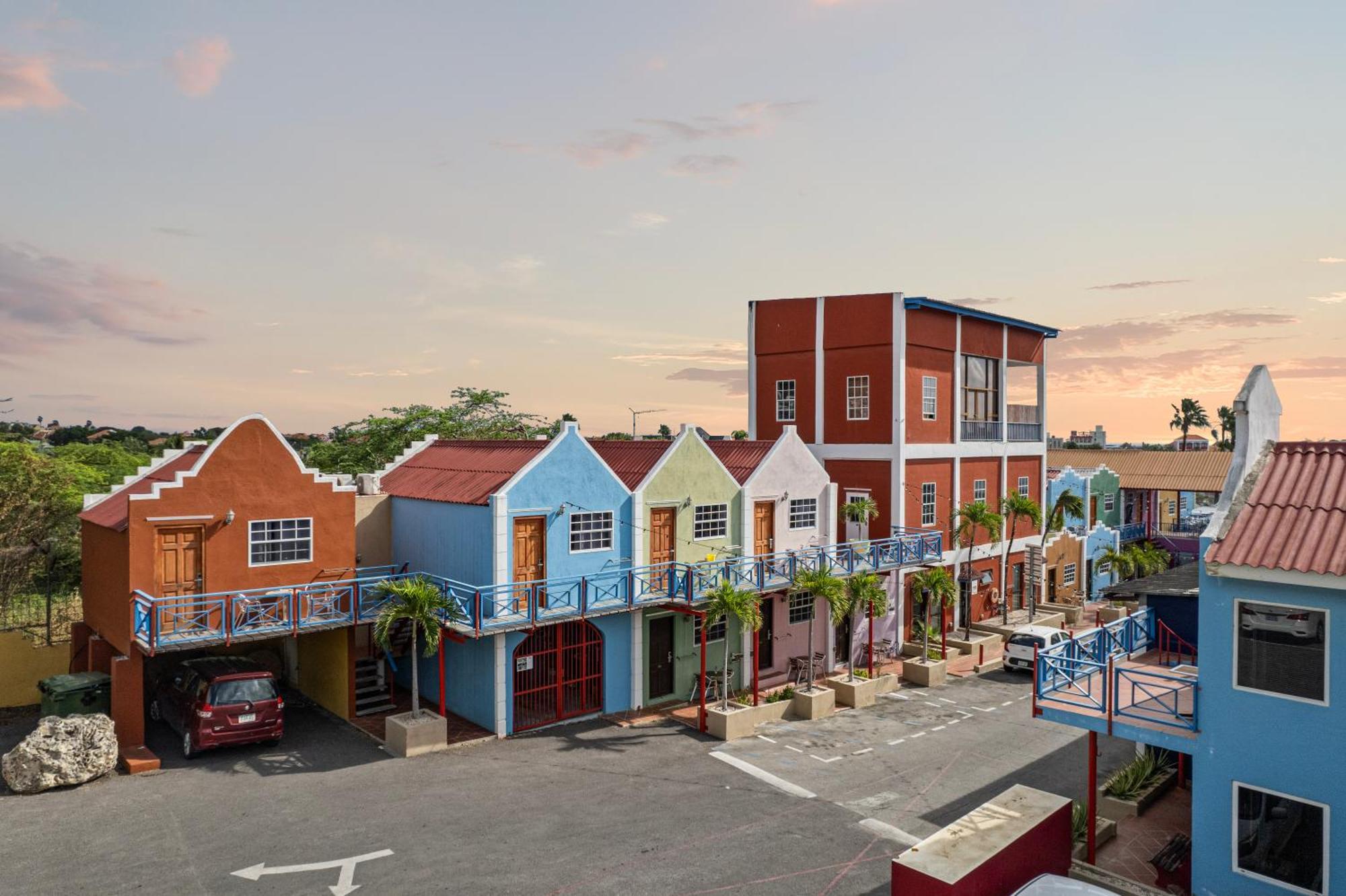 The Ritz Village (Adults Only) Willemstad Exteriör bild