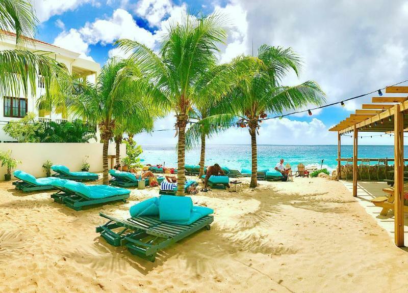 The Ritz Village (Adults Only) Willemstad Exteriör bild